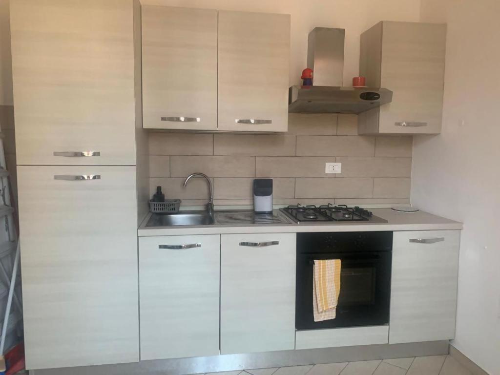 Odeon Apartment In Centro A Livorno Buitenkant foto